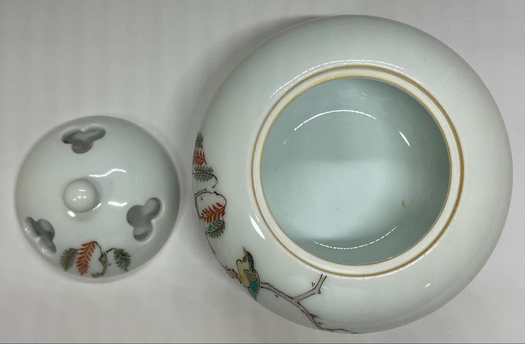 人間国宝　十三代　酒井田柿右衛門　濁手　柳鳥文香炉　共箱　v1194