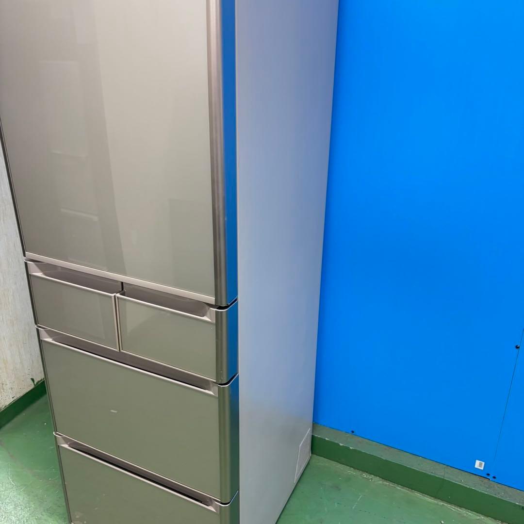 704日立大型冷蔵庫　400L強　小型　ガラスパネル　右開き　自動製氷　ゴールド