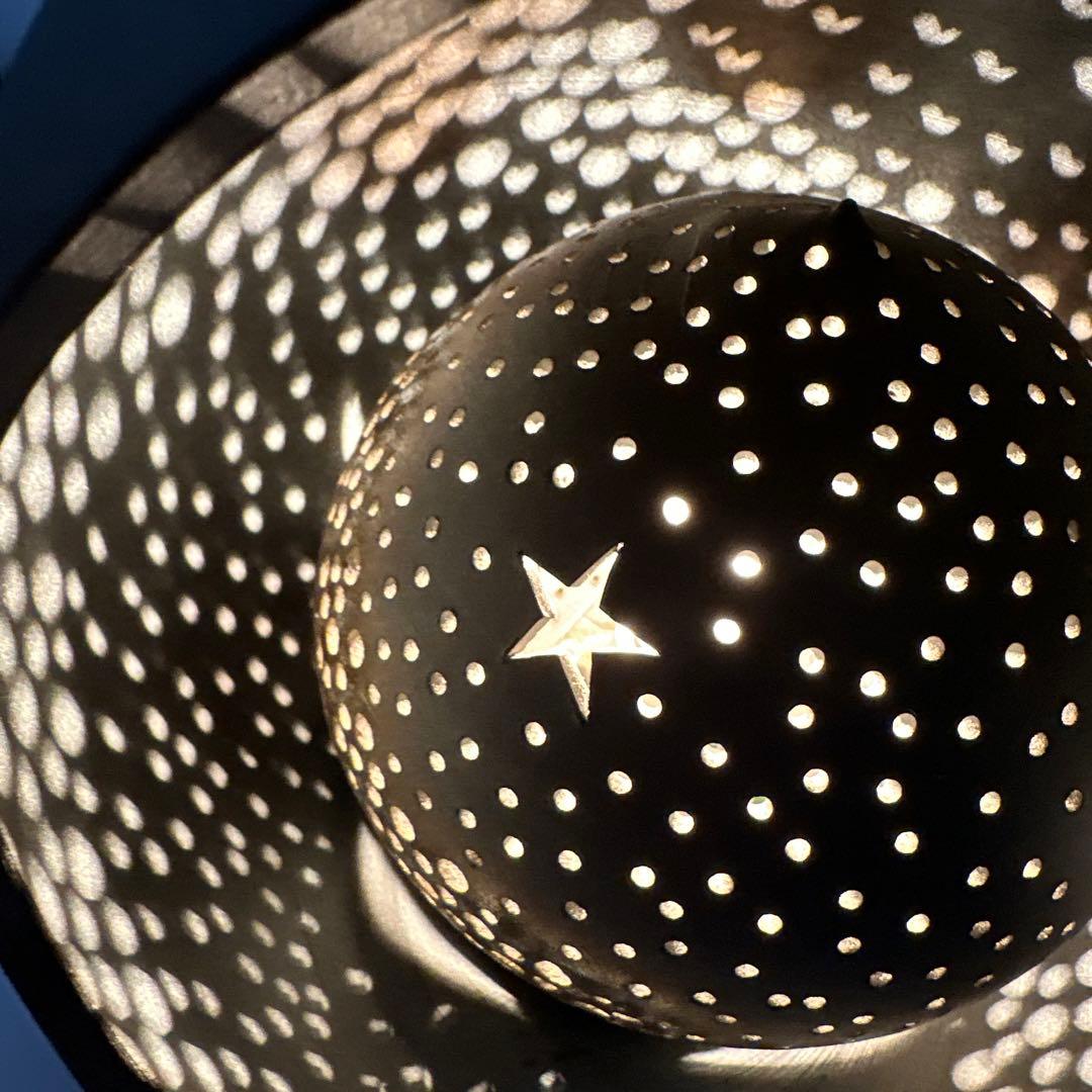 陶器製　星と月のデザインのドロップ型ランプ　間接照明　幻想的照明