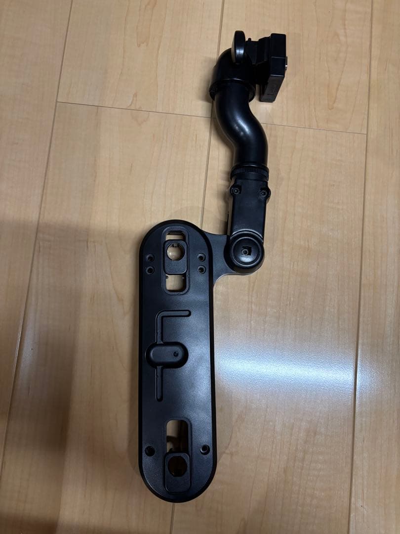 値下げ！後部座席用Pioneer TVM-W710 モニター マウントアーム付き