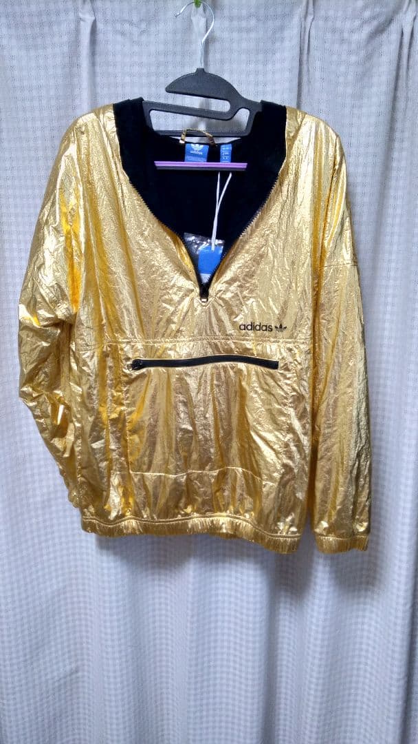 アディダス　フード付ブルゾンパーカー