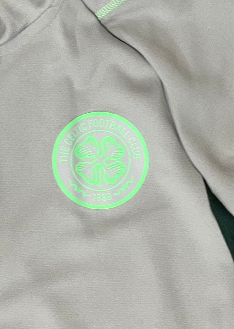 adidas セルティック　トラックジャケット　トレーニングトップ　新品