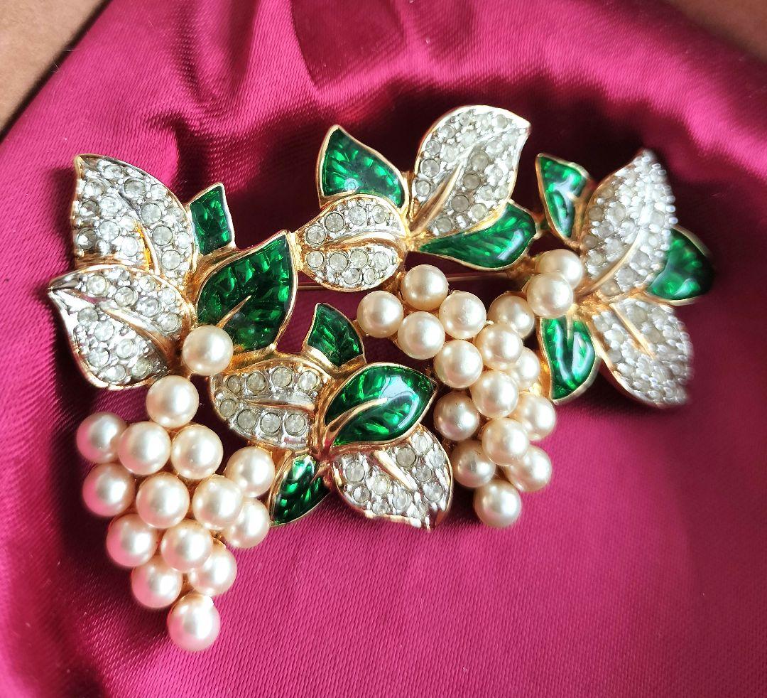 SWAROVSKI 葡萄ブローチfauxパール パヴェクリスタル エナメル 希少