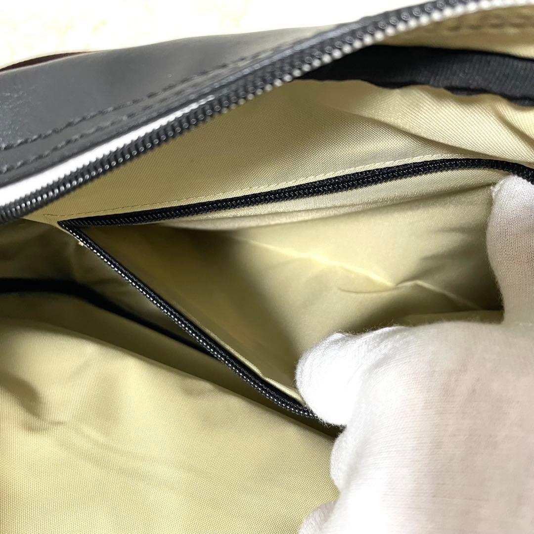 【美品】ディーゼル　DIESEL ディーゼル ショルダーバック　ブレイブマン