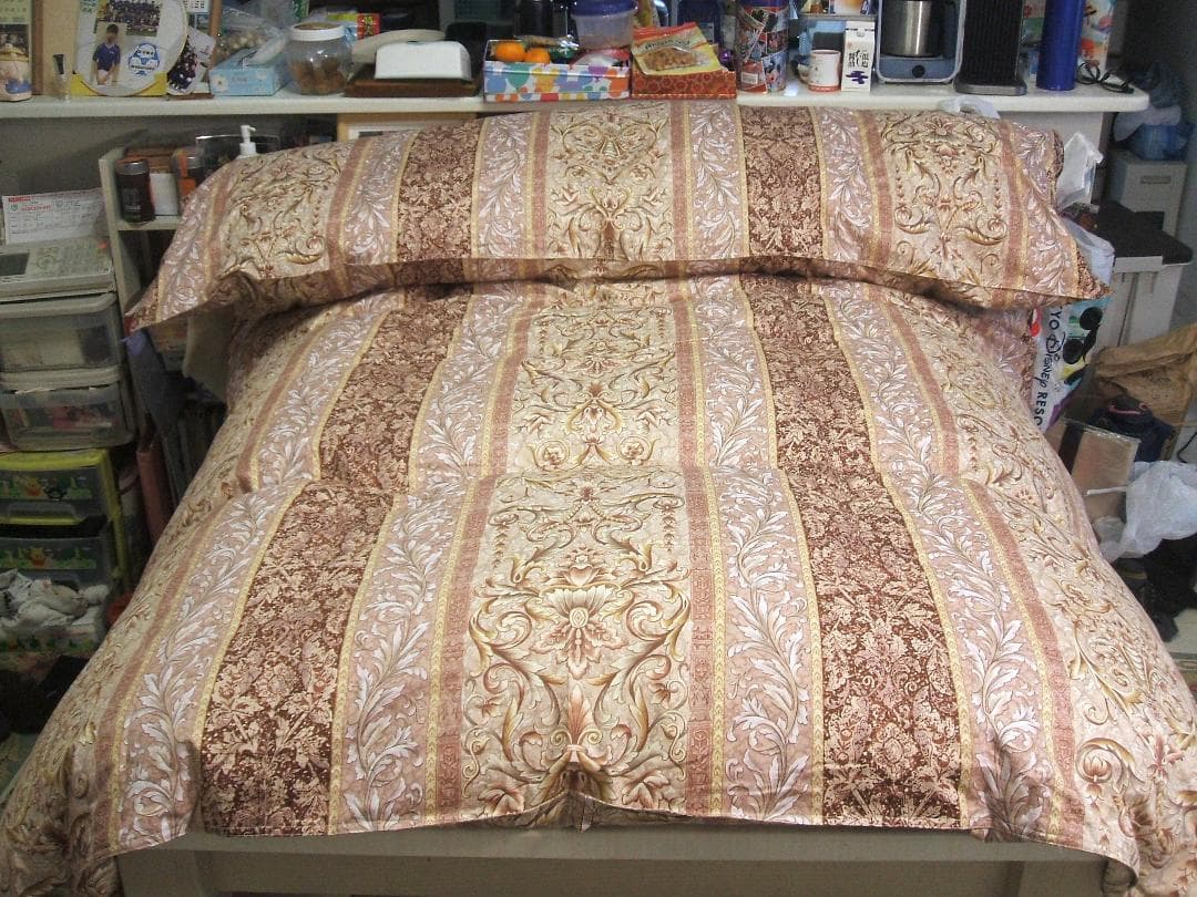 在庫限定激安価格！新品＊ロイヤル＊フランス９３％＊増量１，３キロ＊羽毛布団ＳＰ