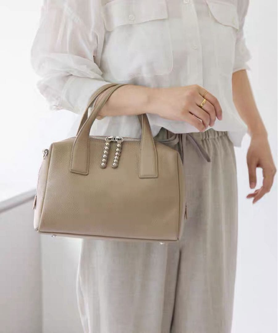 earpapillonner 《本革/ショルダー付き》スタッズボストンバッグ