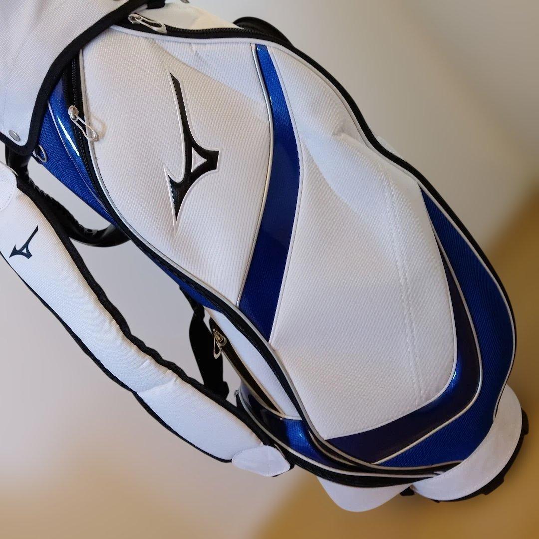 大幅値引き‼️Mizuno キャディバッグ 　新品ゴルフボールセット