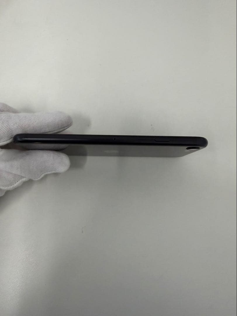 iPhone SE 第2世代 64GB SIMフリーバッテリー82% 動作良好