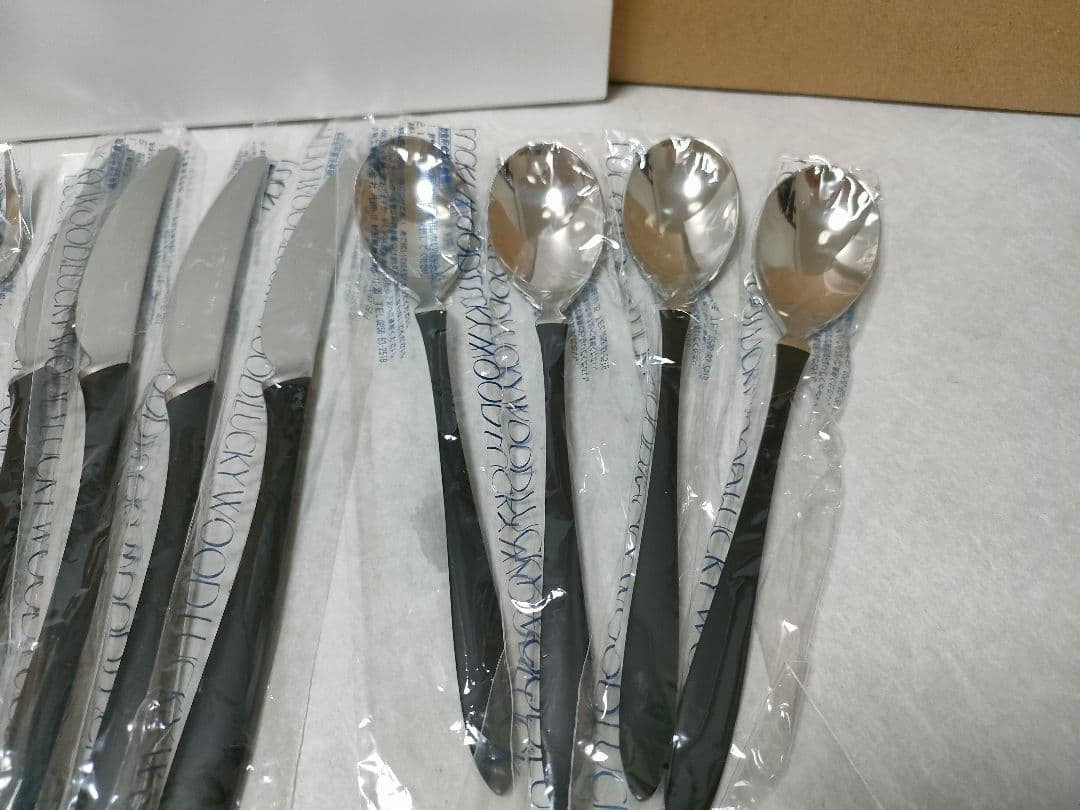 ふうちゃん新品、未使用品　ラッキーウッドカトラリー　リモア 　２０本セット