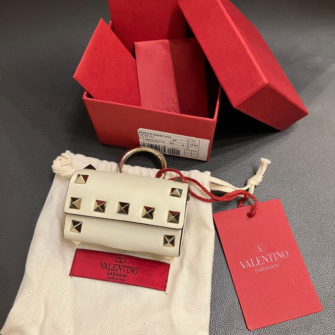 VALENTINO ヴァレンティノ 新品タグ付き ロックスタッズマナーポーチ