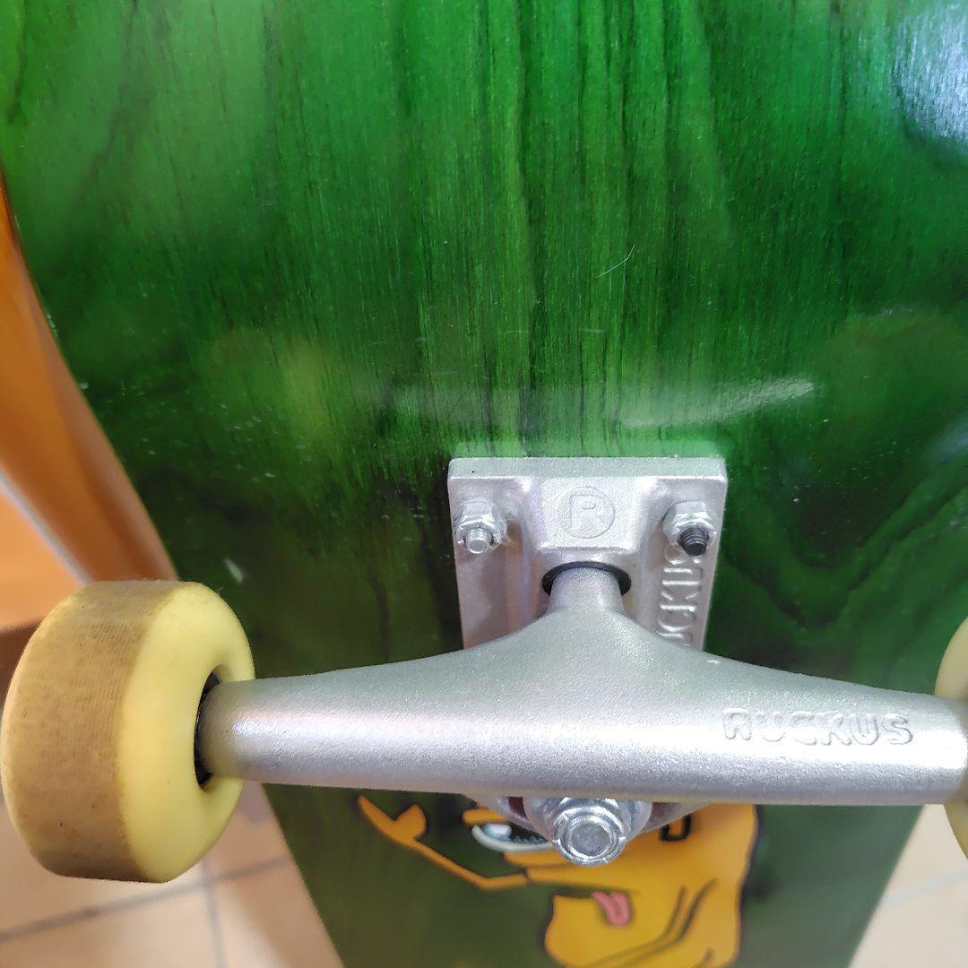 toy machine トイマシーン Pee Sect スケートボード