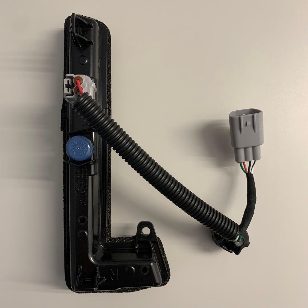 ダイハツ ムーヴ 純正イルミネーションライト 左右セット