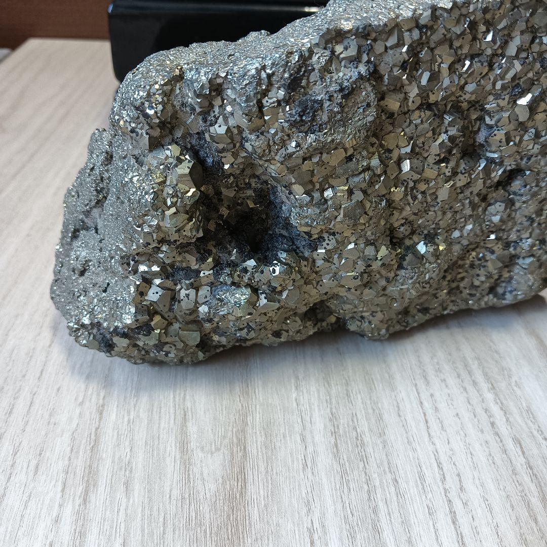 石　台座付き　約7.7kg