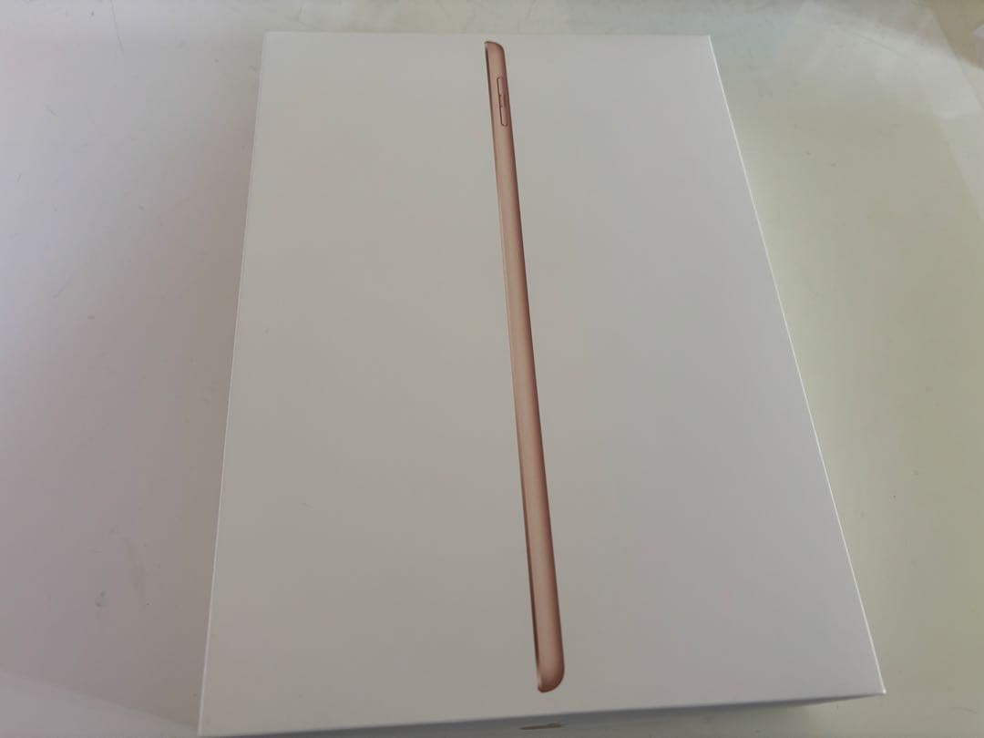 中古品　Apple iPad（第６世代）32GB Wi-Fi Gold