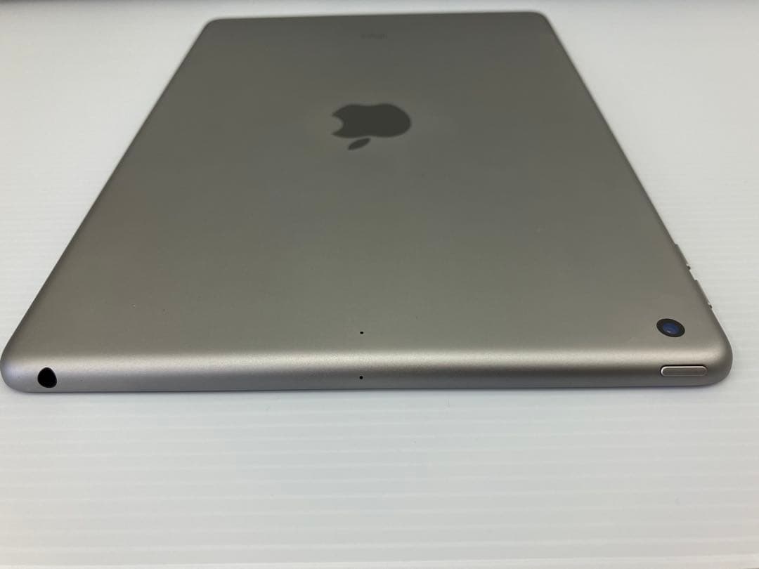 iPad本体 iPad 6th Generation Wi-Fi 32GB