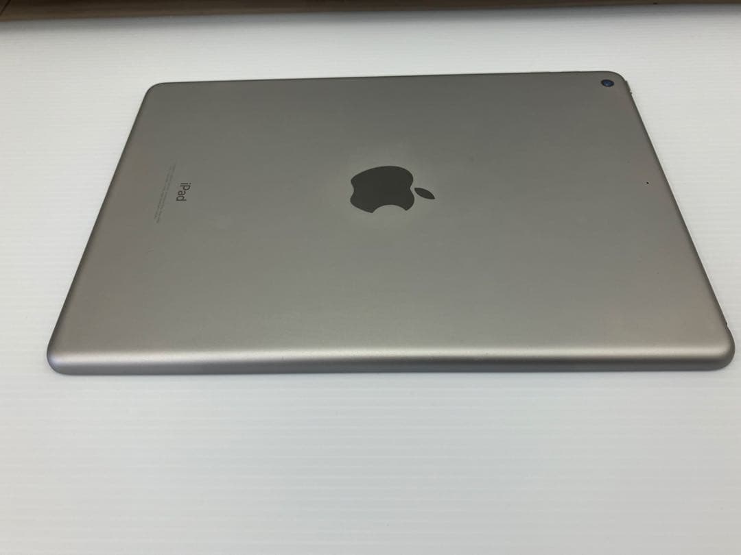 iPad本体 iPad 6th Generation Wi-Fi 32GB