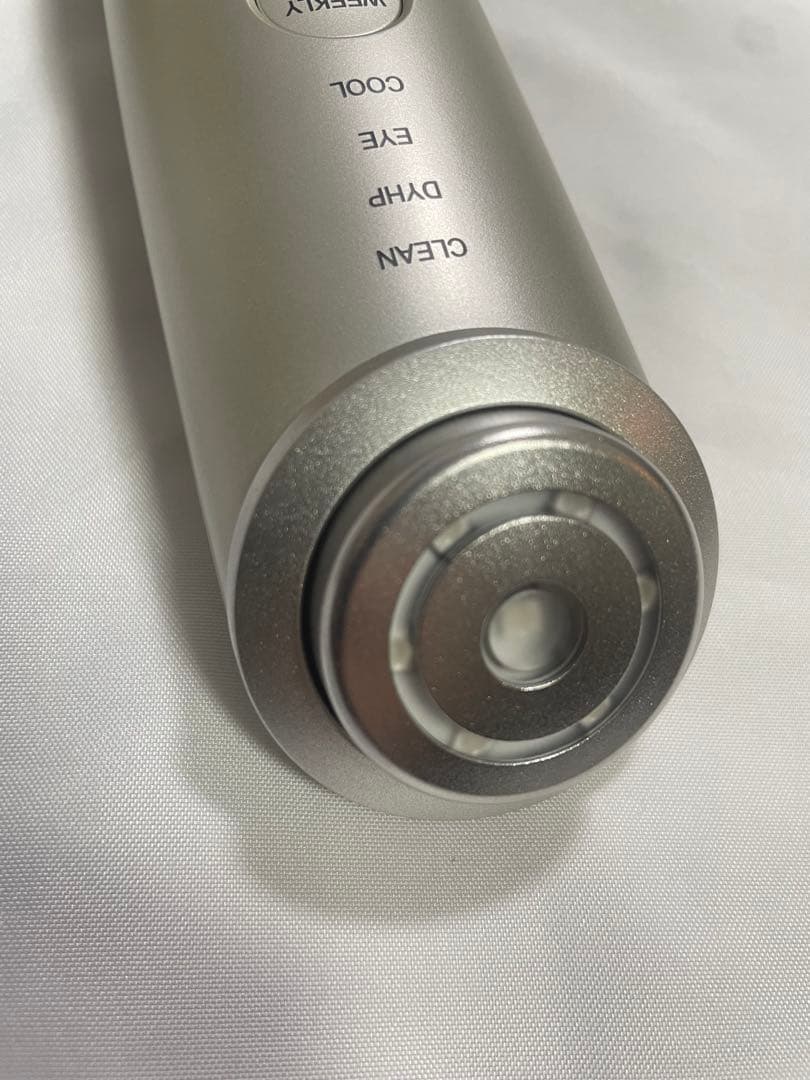 ヤーマン　フォトプラス　シャイニーネオ　YJFM18N