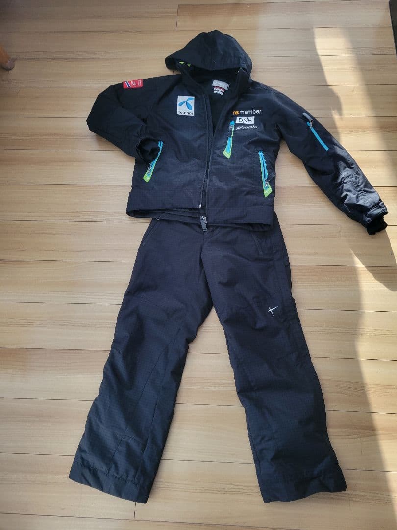 160 フェニックス スキーウェア 黒 男の子 女の子 スノーボード