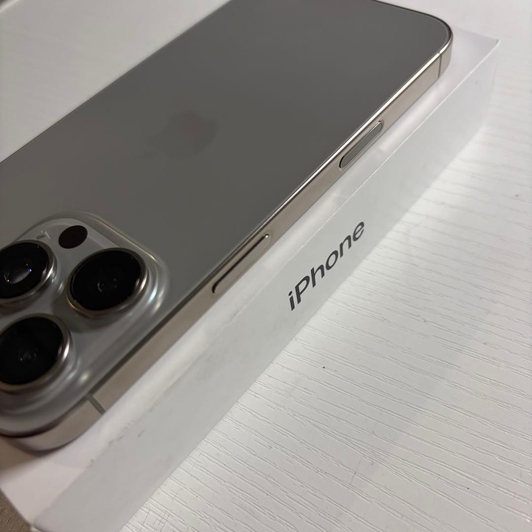 iPhone15 Pro 256GB ナチュラルチタニウム SIMフリー