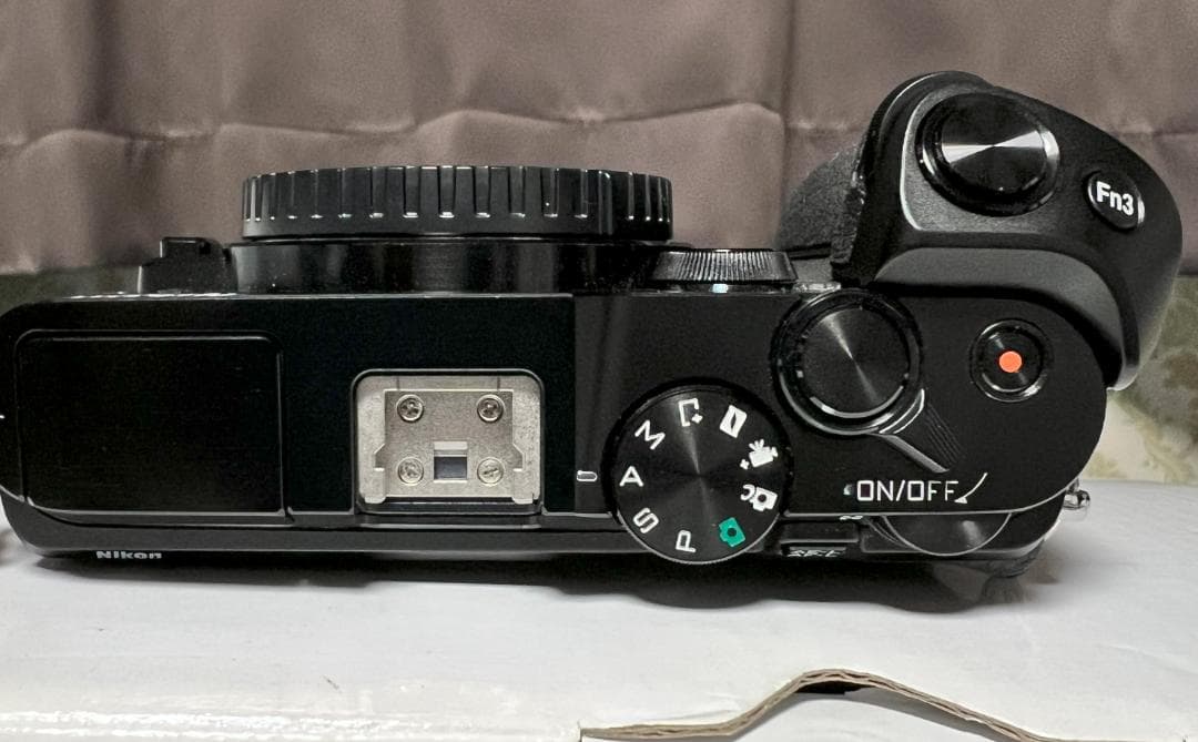 【美品】Nikon1 V3 ミラーレスデジタル一眼レフ プレミアムキット