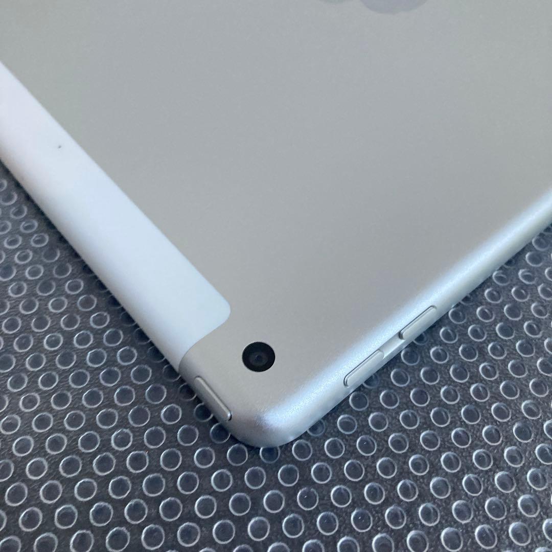 3193【早い者勝ち】美品☆電池ほぼ新品☆iPad6第6世代32GB SIMフリ