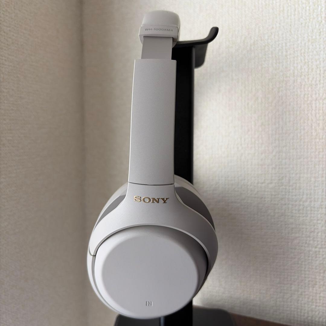 「美品」SONY WH-1000XM4 ワイヤレスヘッドホン シルバー