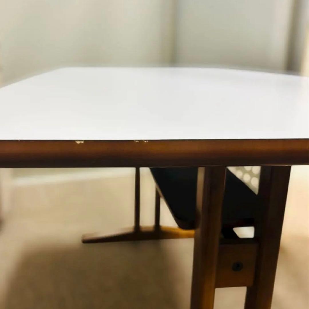 カリモク60+ カフェテーブル1200 T36420HW高級感あるモダンデザイン