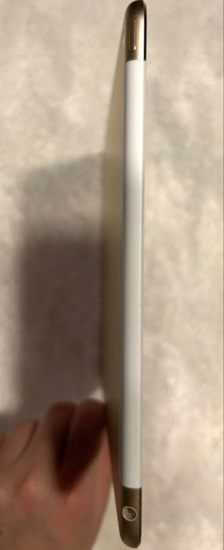 【美品】iPad Air2 WiFi+Cellular ゴールド 64GB
