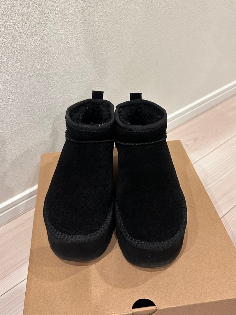 靴 UGG CLASSIC ULTRA MINI PLATFORM 6