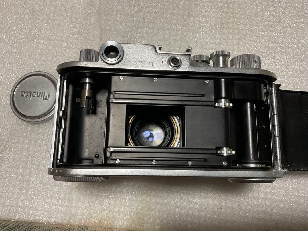 ミノルタ・３５。C.K.S。【昭和レトロフィルム式カメラ　カバア付き】。