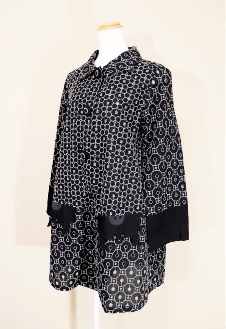 新品未使用品　希少　アルベロベロ　総刺繍　ブタさん　シャツ　羽織り　黒灰系