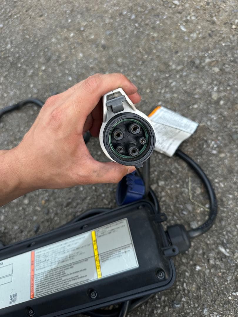 値下げ！日産 三菱純正 充電ケーブル 電気自動車 EV 互換性あり