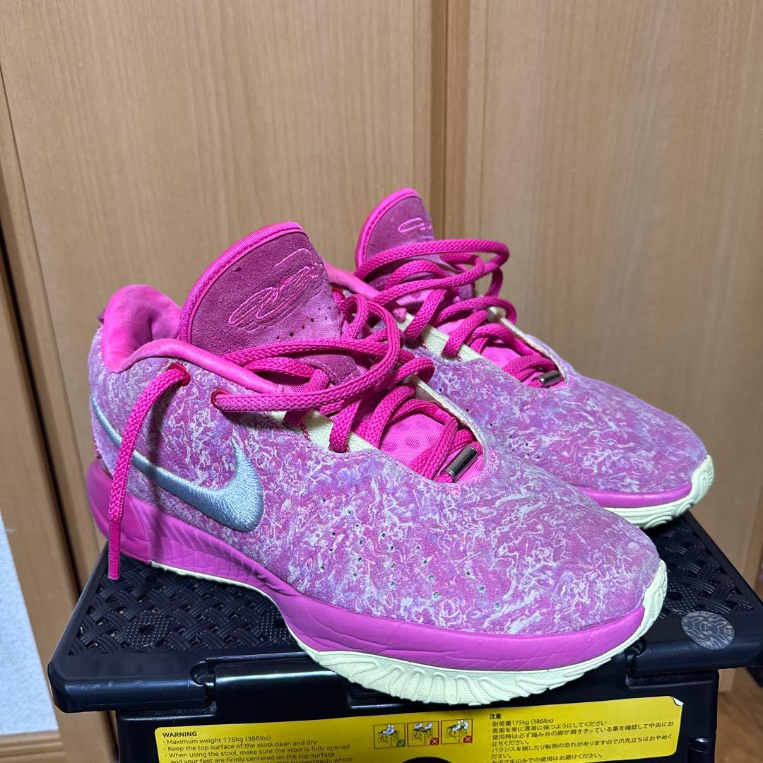 ナイキレブロン21