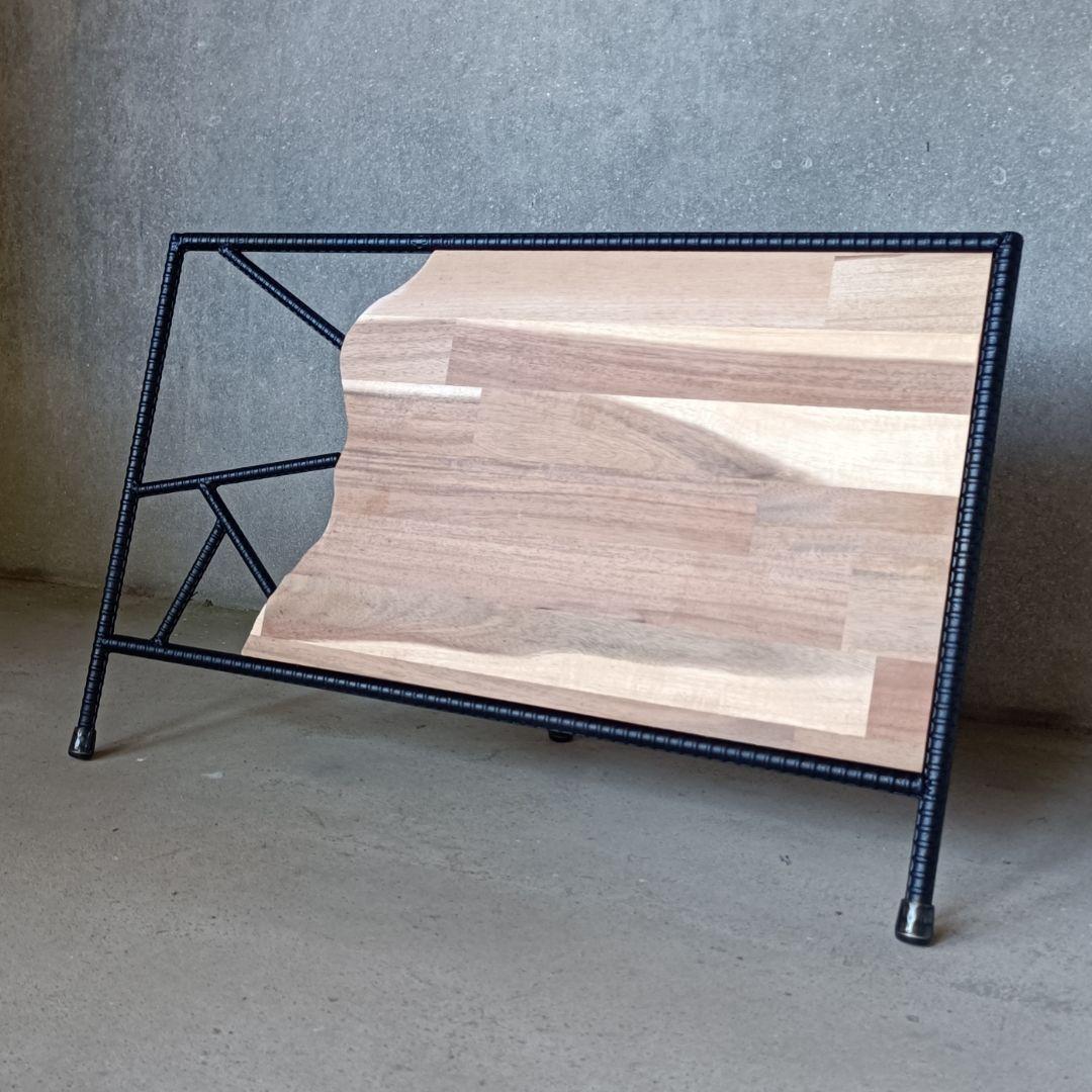 ウェルカムボード アイアン木目 585mm x 395mm