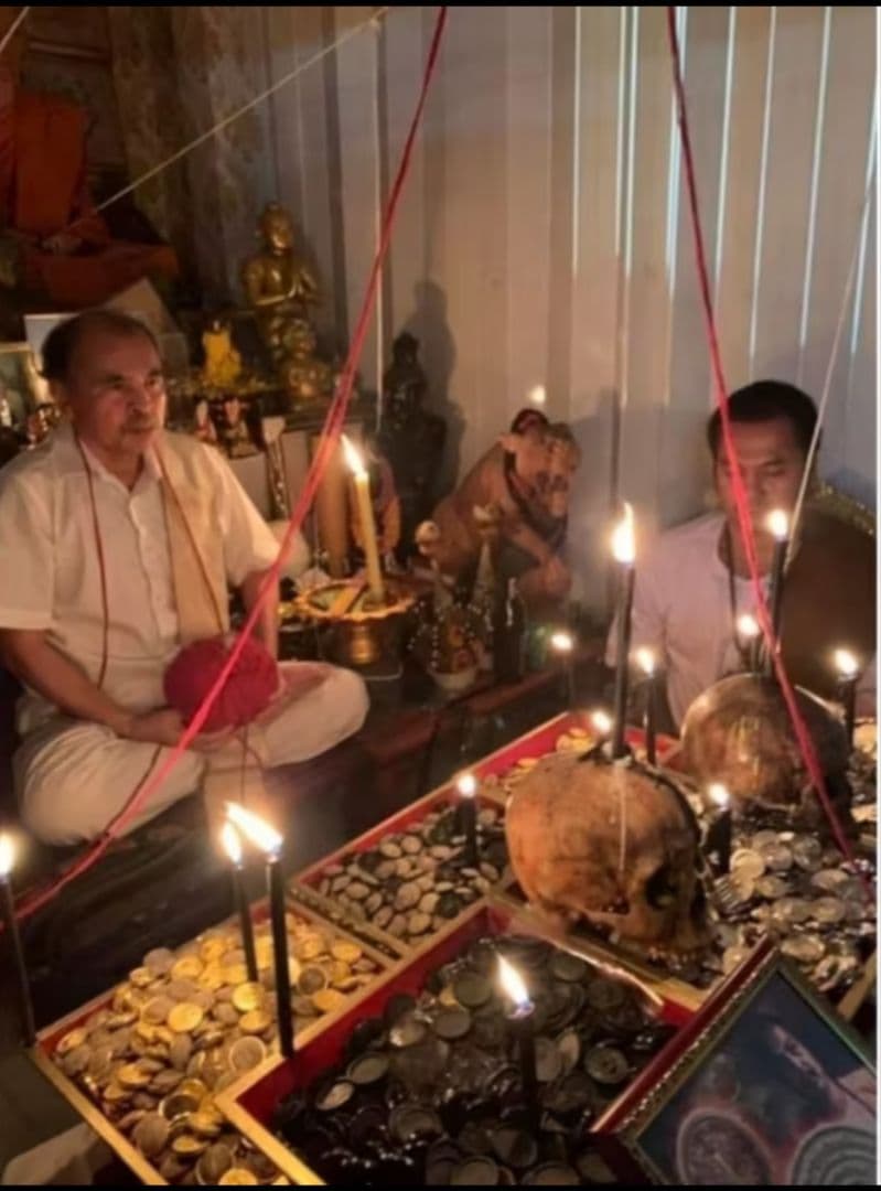 プラクルアン　タイのお守り　Grost whisper プライ・シッティチョク