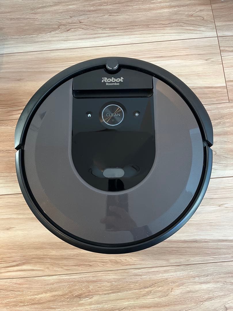 【ジャンク】ルンバi7+ 新品バッテリーとホームべー付き！