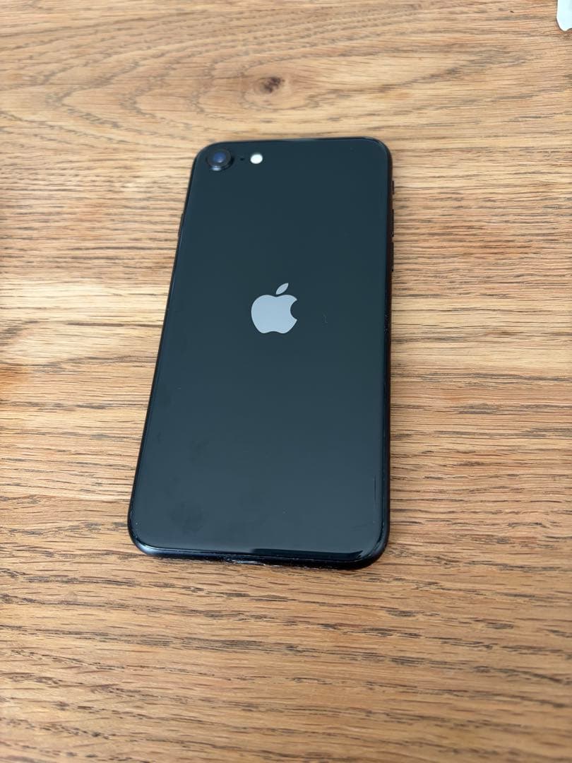 iPhoneSE第二世代SE2 黒　256GB ifaceケース付き