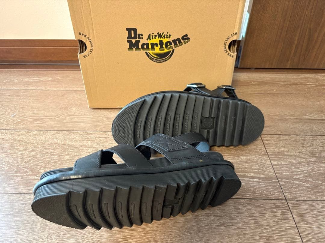 Dr. Martens Air wairサンダル25〜25.5