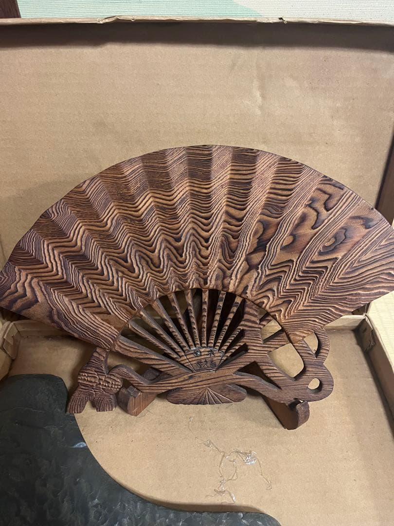 希少 屋久杉 銘木 木彫り扇 大型40cm 天然石台座付 床の間飾り 和風工芸品