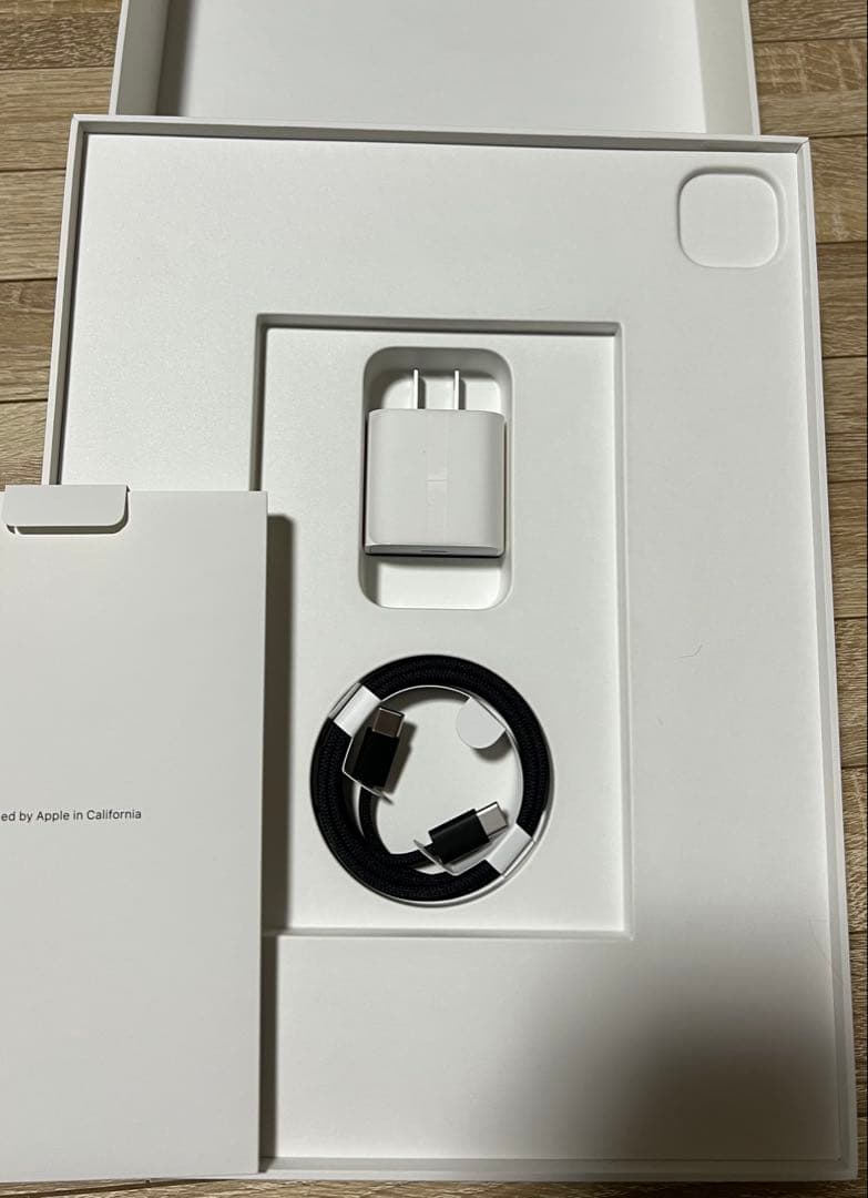 iPad Pro (M4) 512GB + Pencil Pro 極美品