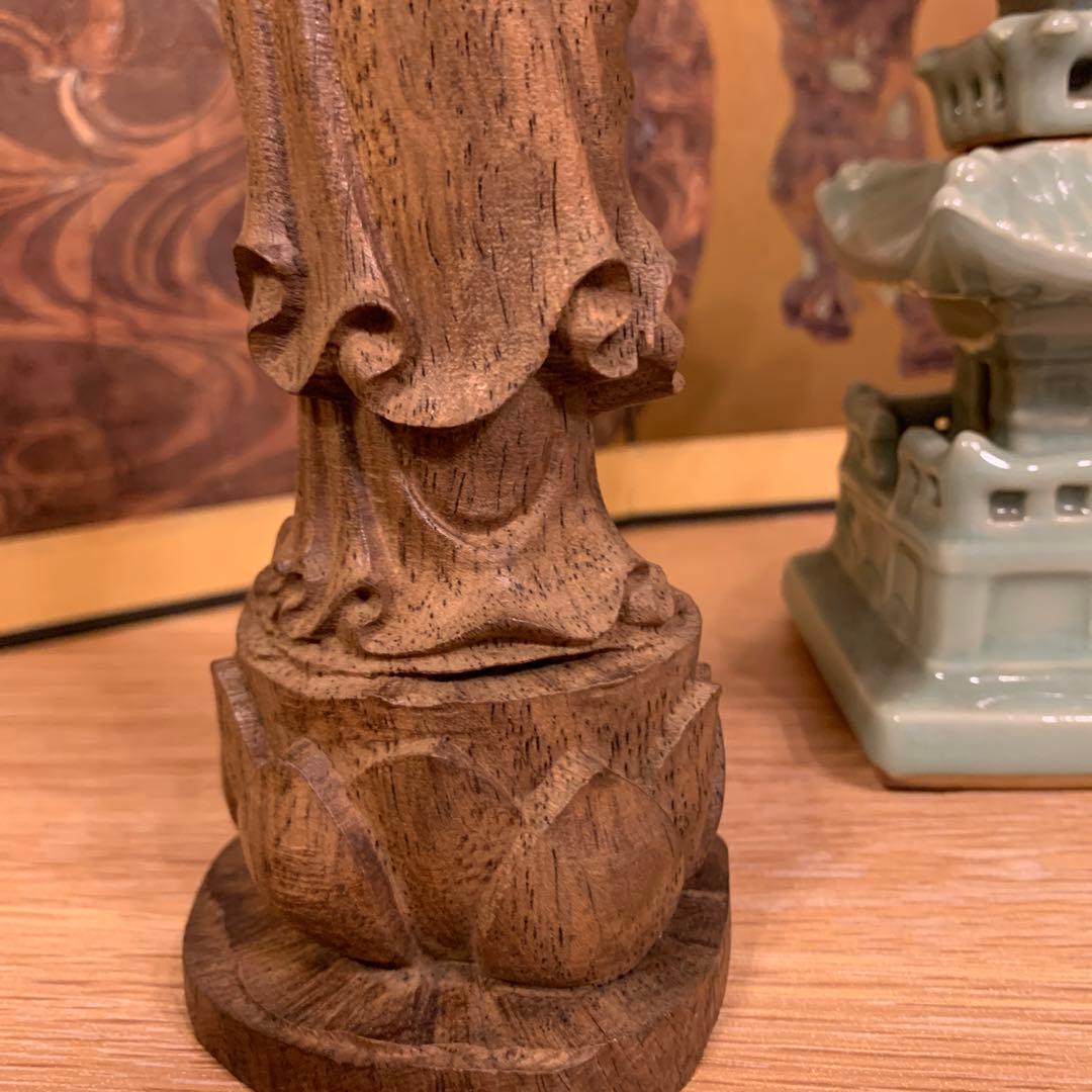 アンティーク　観音様と塔 守護仏 縁起置物