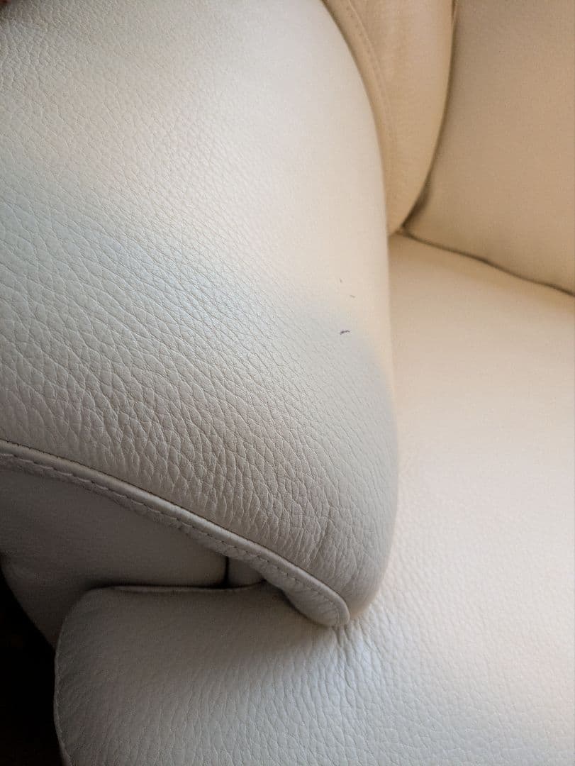 IDC大塚家具３人掛けソファー