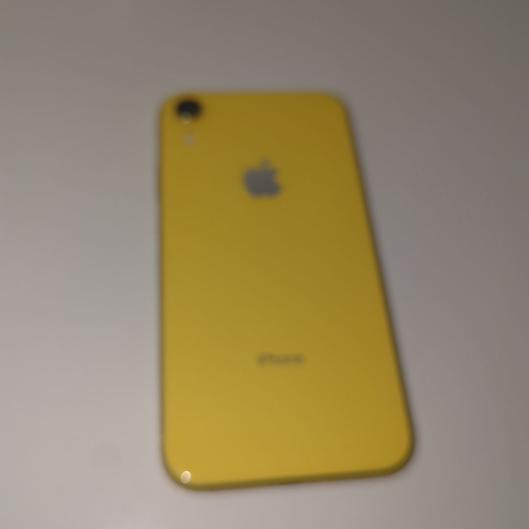Apple iPhone XR イエロー　iPhoneテンアール