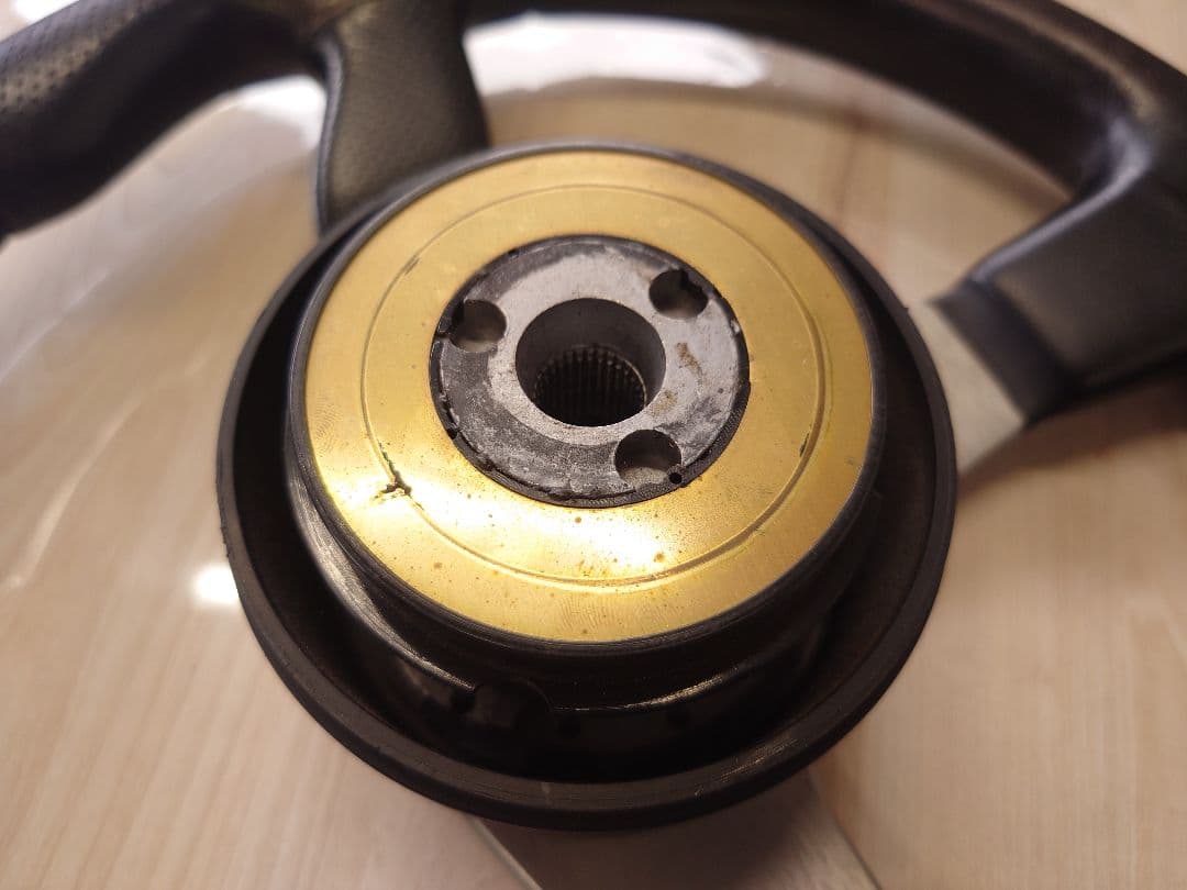 最終価格　【美品】momo　D35 ステアリング　race