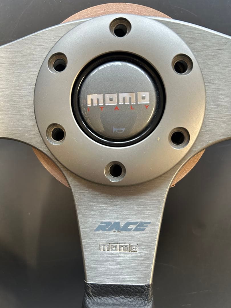 MOMO RACE ステアリング 美品　希少！35センチ