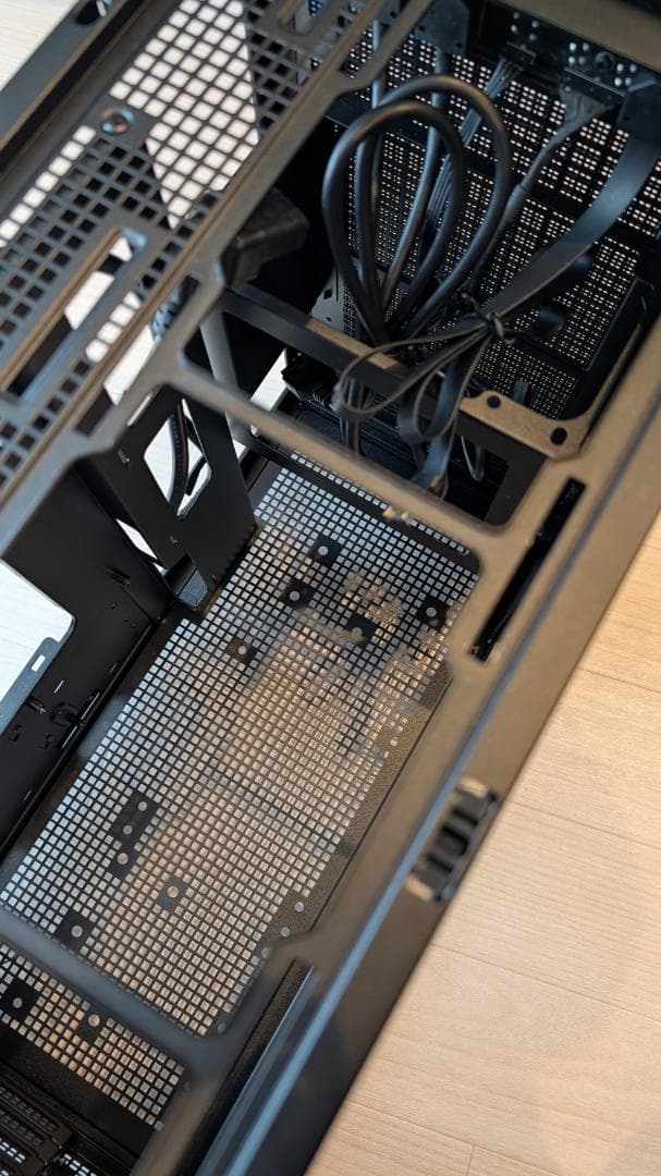 ASUS AP201 PRIME TG CASE ブラック PCケース