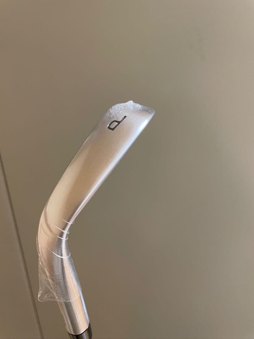 新品 テーラーメイド PW Qi アイアン カーボンシャフト Diamana