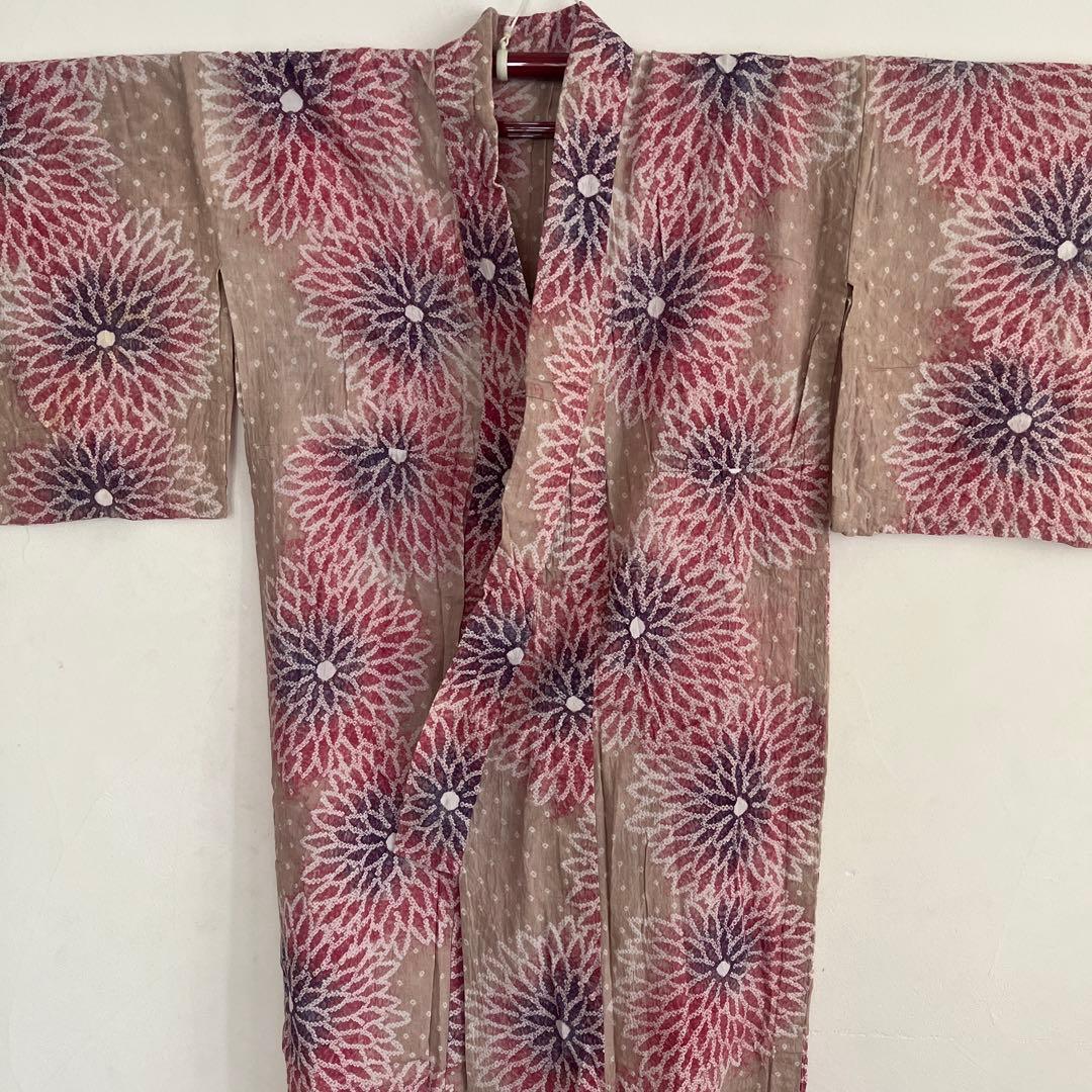 極上の着心地【有松鳴海絞り】浴衣　大輪菊　グレージュに臙脂　大人の夏着物