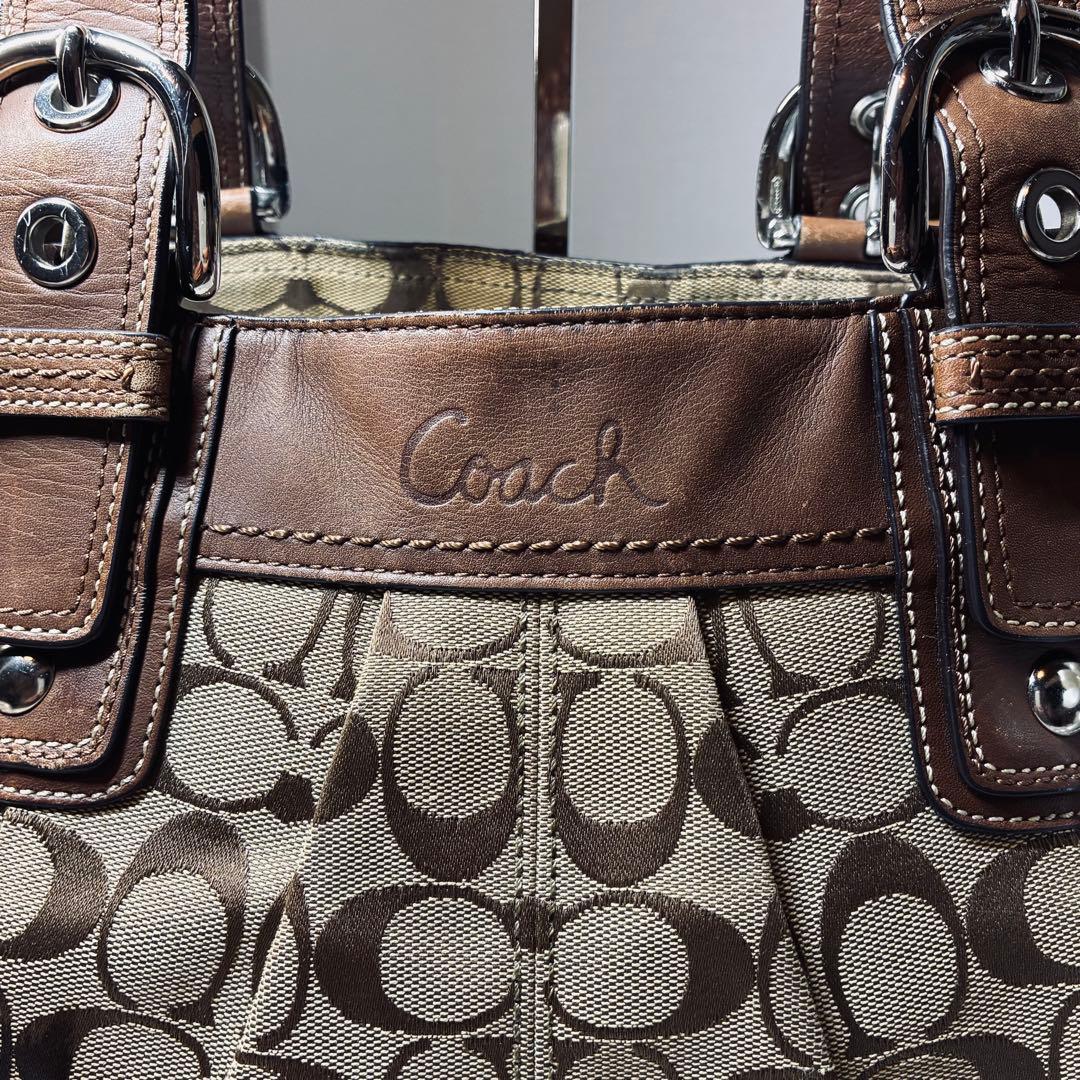 バッグ Coach large brown Soho Y2K signature