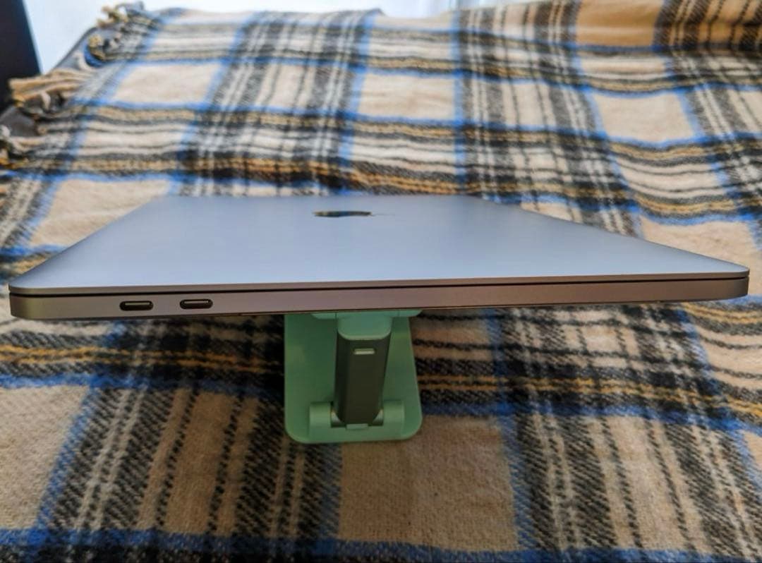 MacBook本体 MacBookPro 13inch 16GB 1TB Win11Pro